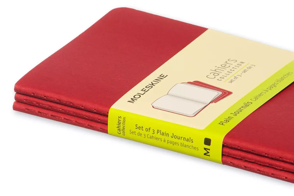 Een Moleskine Cahier Plain Notebook Pocket Cranberry Red koop je bij Moleskine.nl